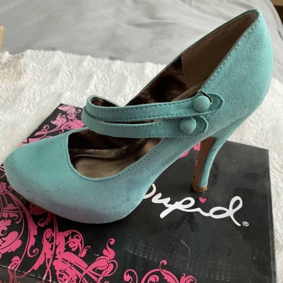 Turquoise suede heels - Picture 2 of 2